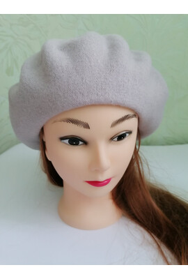 Классический берет из валяной шерсти Tonak Флора колір 529