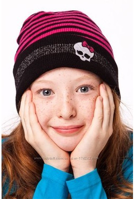Вязаная шапочка Monster High